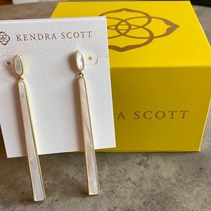 Kendra Scott Brooklyn Earrings *w/gift box*